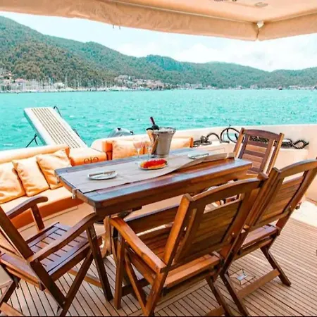 Vision Yatch 船屋